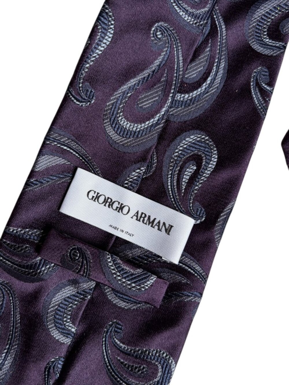 Giorgio Armani Silk Paisley Print Tie (Purple)